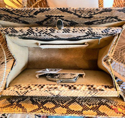 Vintage 50s / 60s Patentado SnakeSkin Hand Bag & Purse - Yatva