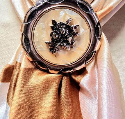 Vintage 50s / 60s Scarf Clip - Yatva