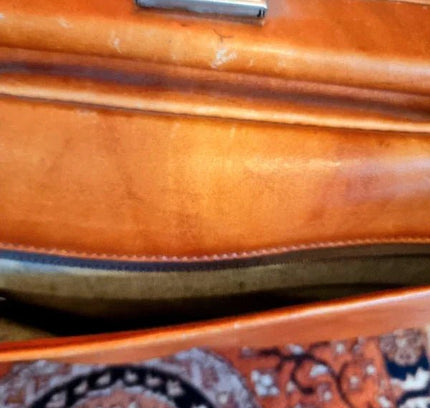 Vintage 50's / 60's Suitcase - Yatva
