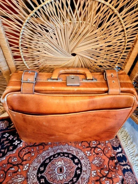 Vintage 50's / 60's Suitcase - Yatva