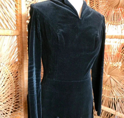 Vintage 50s / 60s Velvet Maxi Dress - Yatva