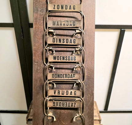 Vintage 50s / 60s Weekly Wooden Letter Rack - Yatva