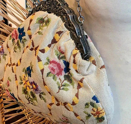 Vintage 50's Embroidery Handbag - Yatva