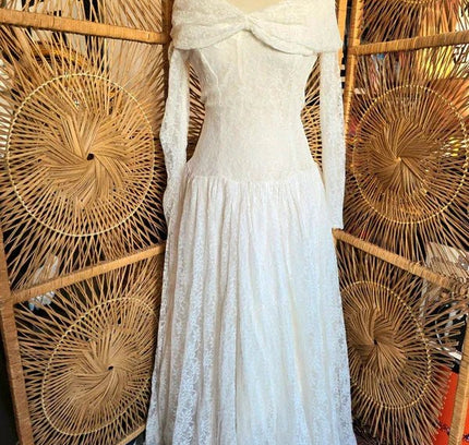 Vintage 50's Lace Wedding Dress - Yatva