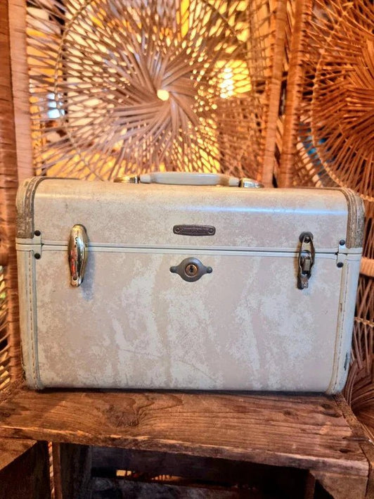 Vintage 50's Samsonite Canada Stratford Ont Train Travel Case - Yatva
