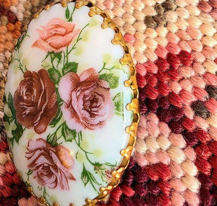 Vintage 50s Scarf Clip - Roses - Yatva