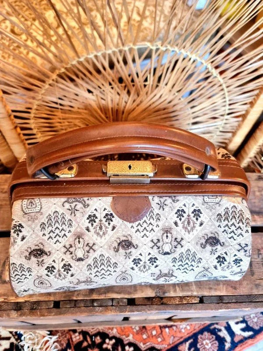 Vintage 50's Tapestry Handbag - Yatva