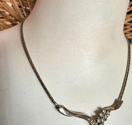 Vintage 50s v - shaped necklace - Yatva