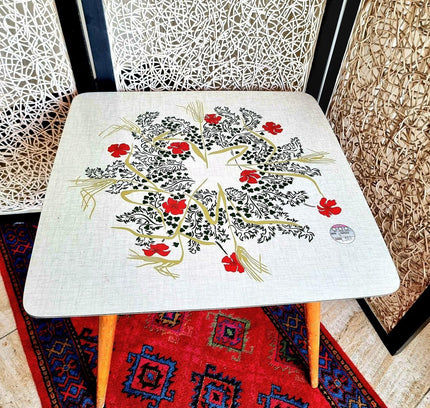 Vintage 60s / 70s Authentic Bistro Table - Yatva