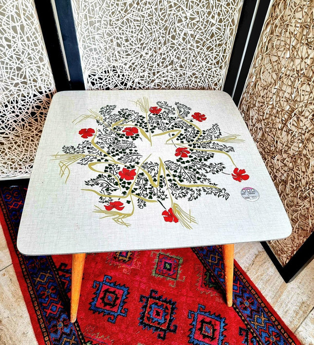 Vintage 60s / 70s Authentic Bistro Table - Yatva