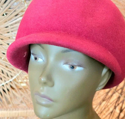 Vintage 60's / 70's Cloche Hat - Yatva