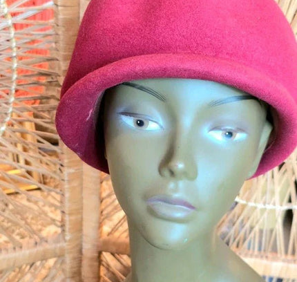 Vintage 60's / 70's Cloche Hat - Yatva