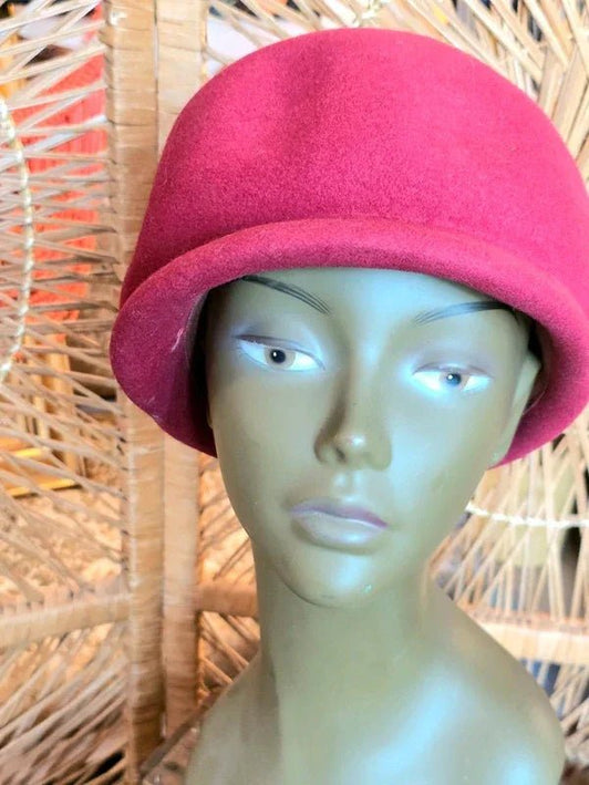 Vintage 60's / 70's Cloche Hat - Yatva