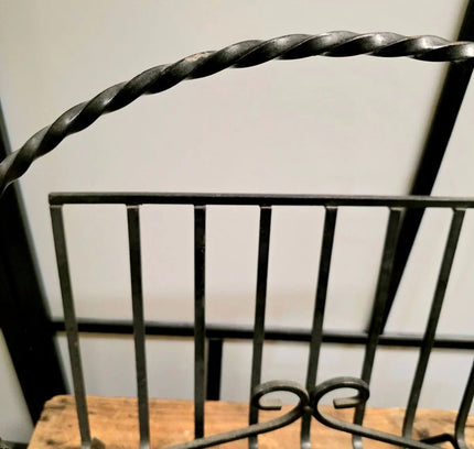 Vintage 60s / 70s Corinchem Wrought Iron magazine rack - Yatva