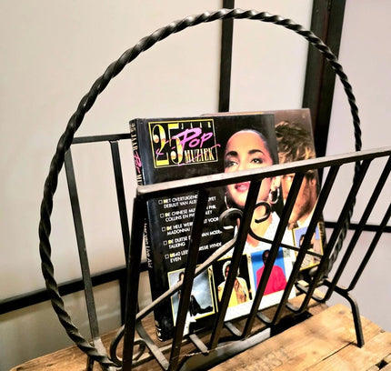Vintage 60s / 70s Corinchem Wrought Iron magazine rack - Yatva