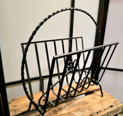 Vintage 60s / 70s Corinchem Wrought Iron magazine rack - Yatva