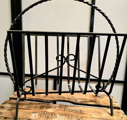 Vintage 60s / 70s Corinchem Wrought Iron magazine rack - Yatva