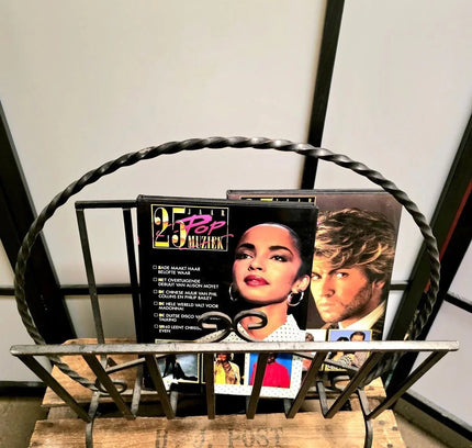 Vintage 60s / 70s Corinchem Wrought Iron magazine rack - Yatva