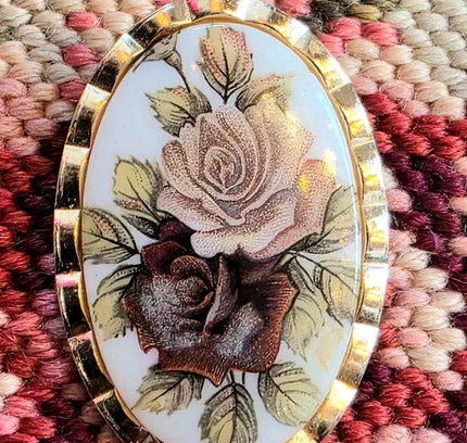 Vintage 60s / 70s Floral Scarf Holder - Yatva