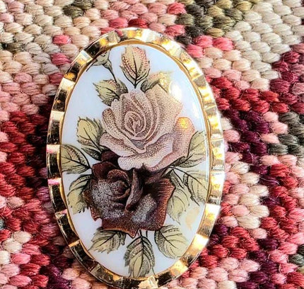 Vintage 60s / 70s Floral Scarf Holder - Yatva