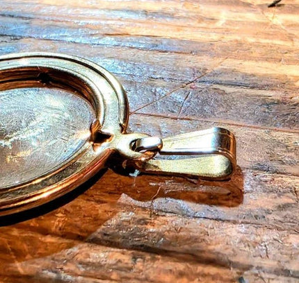 Vintage 60's / 70's Locket - Yatva
