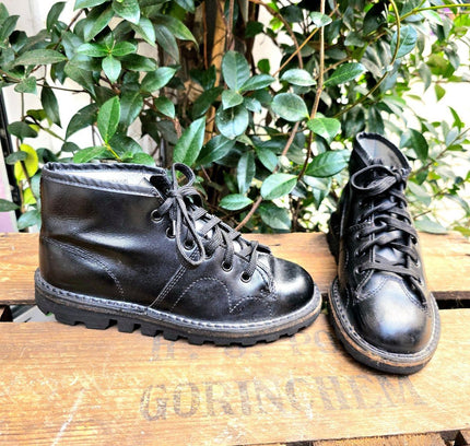 Vintage 60's / 70's MOD Culture Monkey Grafters Ankle Boots - Yatva