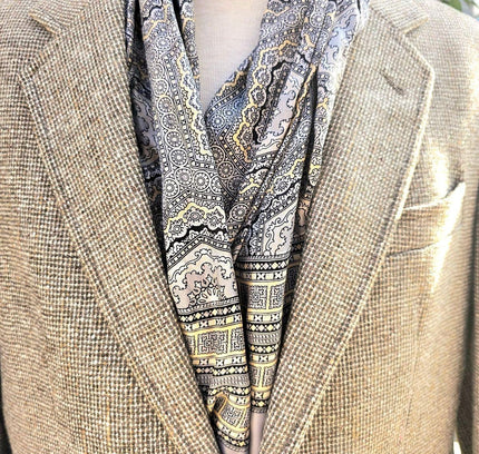 Vintage 60's/ 70's Paisley Scarf - Yatva