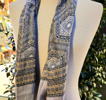 Vintage 60's/ 70's Paisley Scarf - Yatva