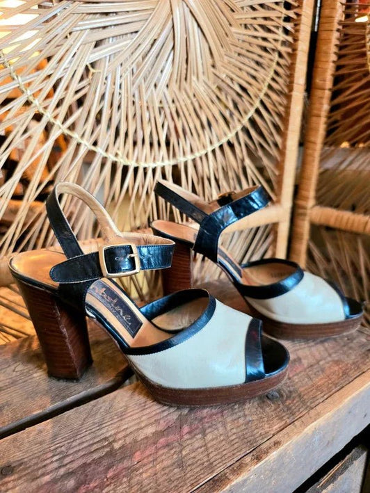 Vintage 60's/ 70's Sandal Shoes - Yatva