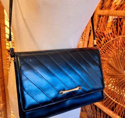 Vintage 60's/ 70's Shoulder Bag - Yatva