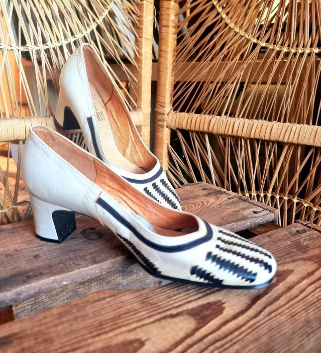 Vintage 60s / 70s Tout Paris Shoes - Yatva