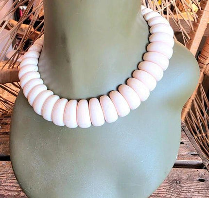 Vintage 60's Beaded Necklace - Yatva