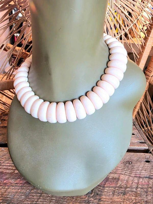 Vintage 60's Beaded Necklace - Yatva