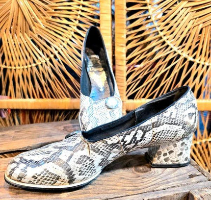 Vintage 60s Eleganza Slip on Shoes - Yatva