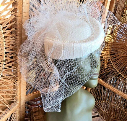 Vintage 60's Fascinator Hat With Veil - Yatva