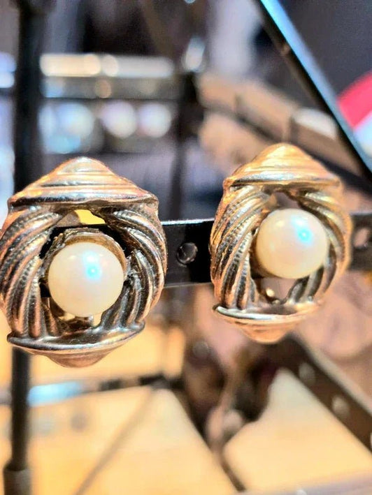 Vintage 60's Pearl Clip - On Earrings - Yatva