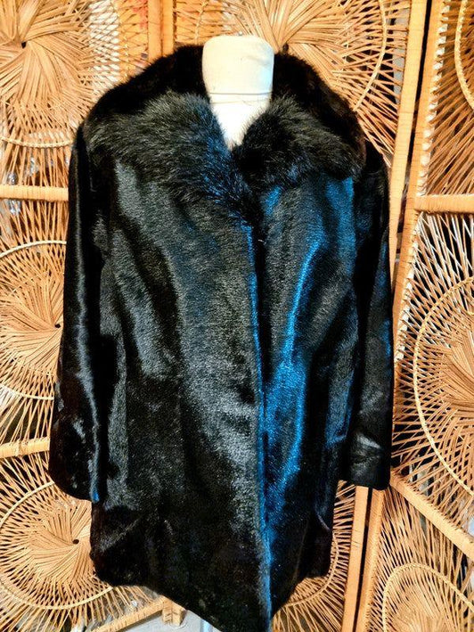 Vintage 60's Pelsen Louisa Coat - Yatva