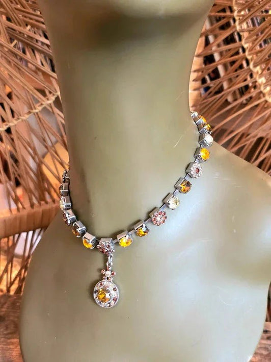 Vintage 60's Statement Necklace - Yatva