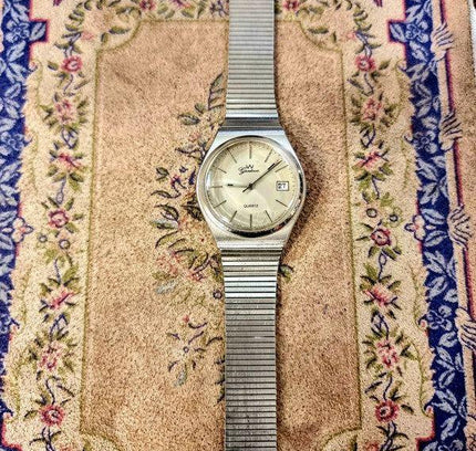 Vintage 60's W Genéve Quartz Watch - Yatva