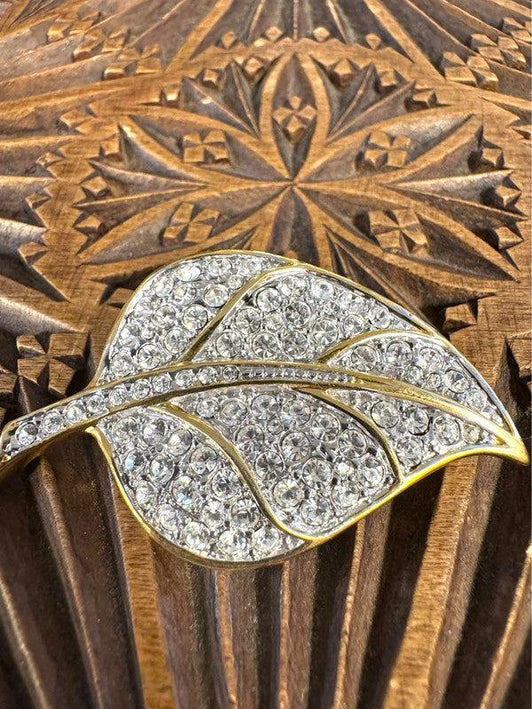 Vintage 709's Leaf Brooch - Yatva