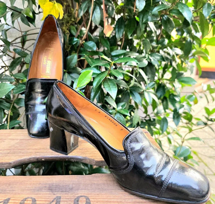 Vintage 70's / 80's Bally Suisse Heel Shoes - Yatva