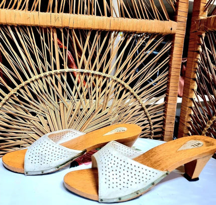 Vintage 70s / 80s Clog Mules Shoes - Yatva
