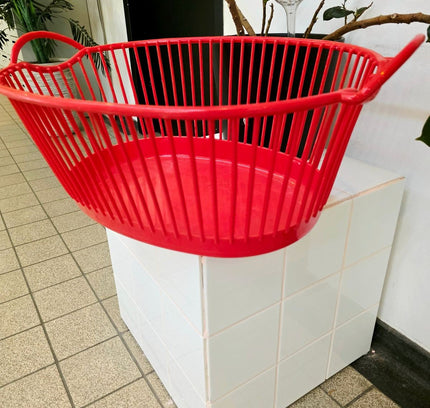 Vintage 70s / 80s Dynaware Slatted Laundry Basket - Yatva