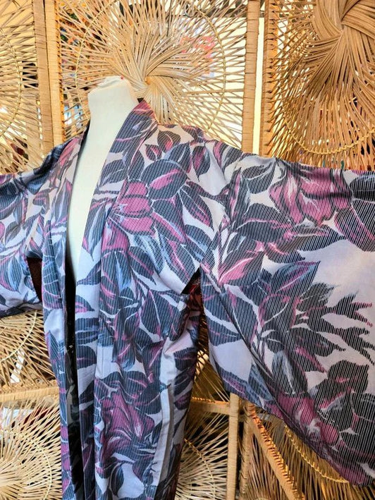 Vintage 70's / 80's Kimono - Yatva