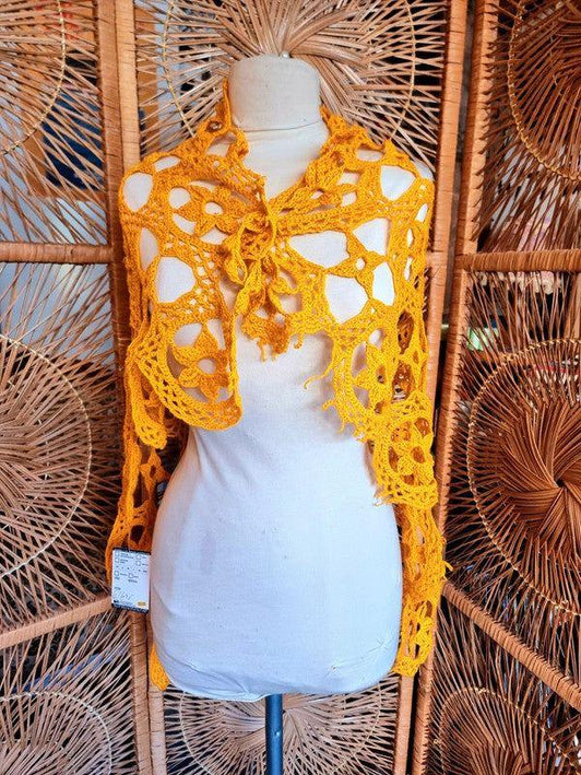 Vintage 70s / 80s Knitted wool Shawl - Yatva