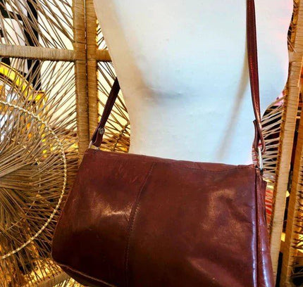 Vintage 70's / 80's Leather Shoulder Bag - Yatva