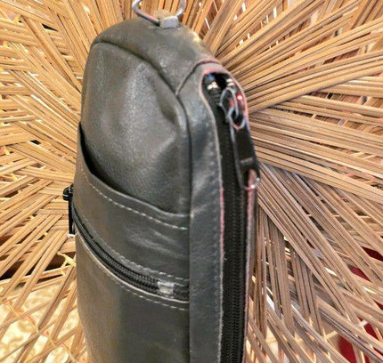 Vintage 70s / 80s Leather Wrist Bag - Yatva