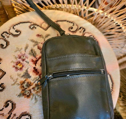 Vintage 70s / 80s Leather Wrist Bag - Yatva