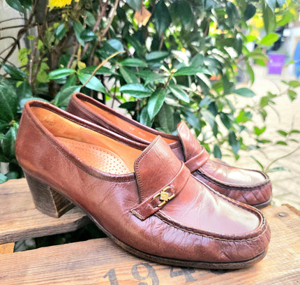 Vintage 70's / 80's Sioux Slip on Moccasin Shoes - Yatva