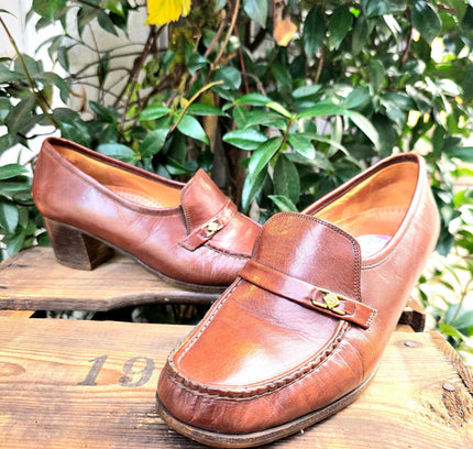 Vintage 70's / 80's Sioux Slip on Moccasin Shoes - Yatva